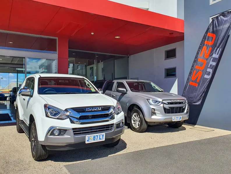 Devonport Isuzu UTE