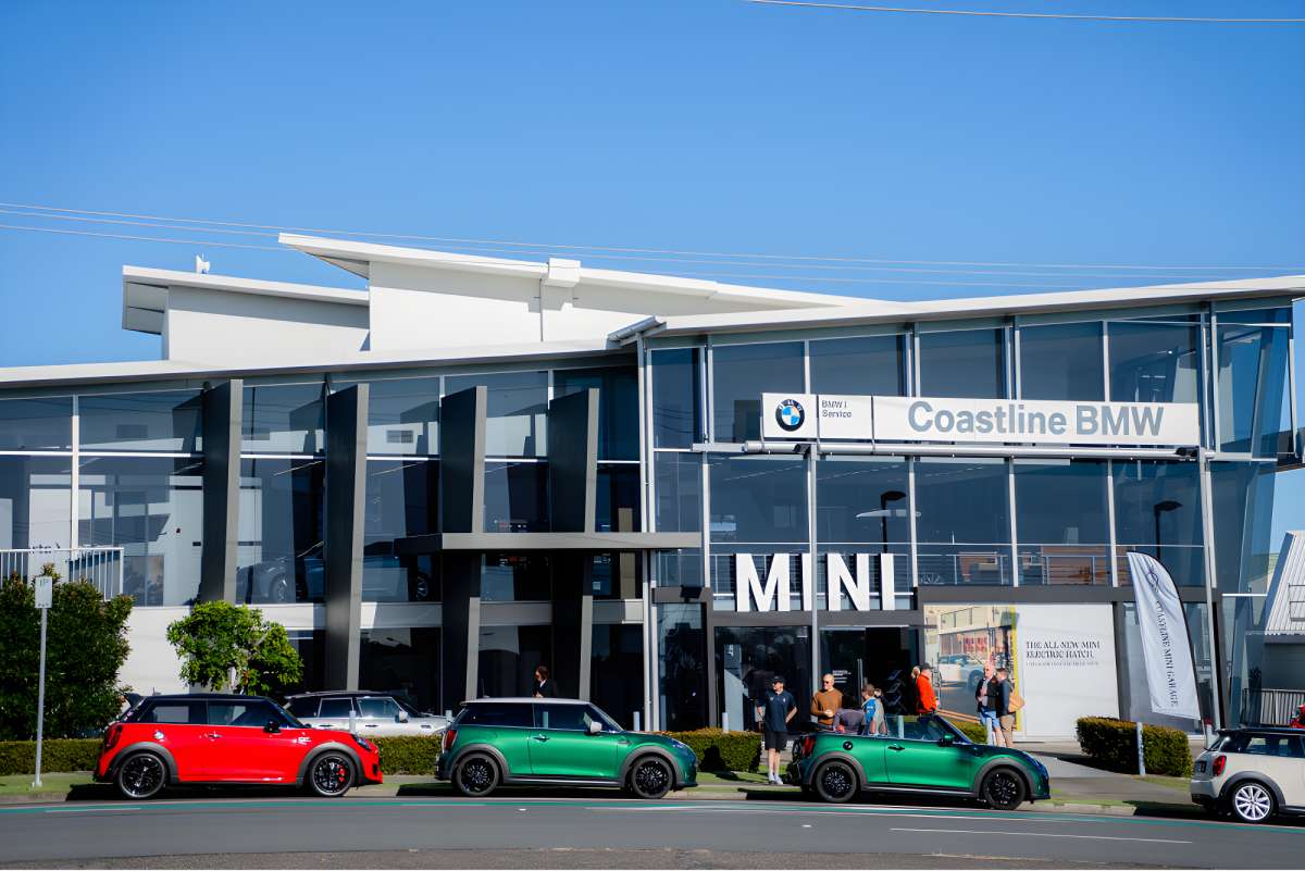 Coastline MINI Garage